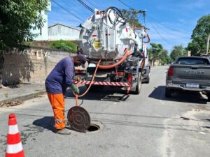 Município intensifica ações de limpeza do sistema de drenagem