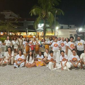 Coletivo GRIOT, de Cabo Frio, encerra projeto “N’GOMA IAIÁ!” com grande cortejo no Canto do Forte