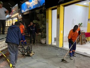Prefeitura age rápido e soluciona afundamento de calçada no Centro