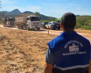 Ação fiscaliza suposto crime de trânsito e ambiental em Cantagalo