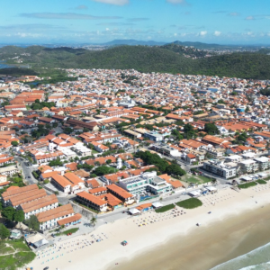 Estudo alerta para redução de áreas verdes e avanço da degradação no Peró, em Cabo Frio