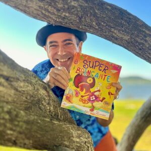 Yuri Vasconcellos lança o livro infantil Super Brincante