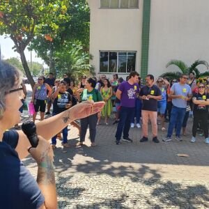 Justiça determina que Prefeitura de Cabo Frio pague horas extras a professores